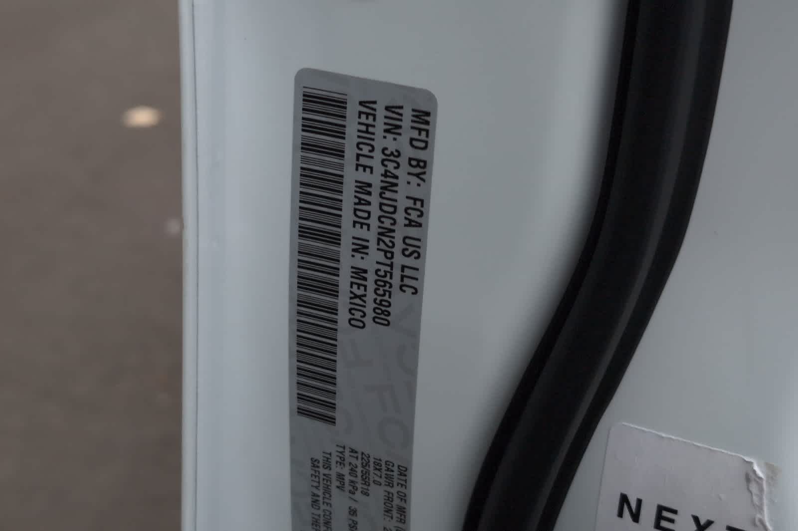 Thumbnail: 2023 Jeep Compass - 28