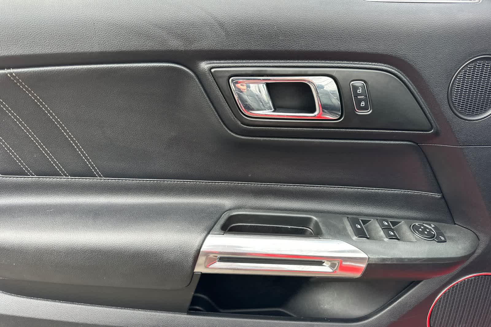 Thumbnail: 2016 Ford Mustang - 15