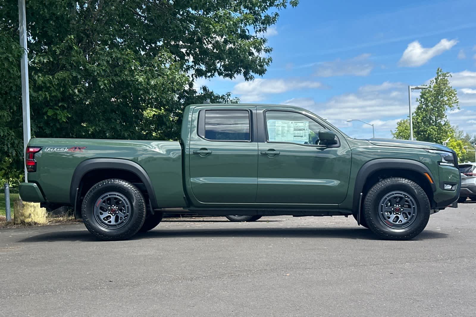Thumbnail: 2026 Nissan Frontier - 8