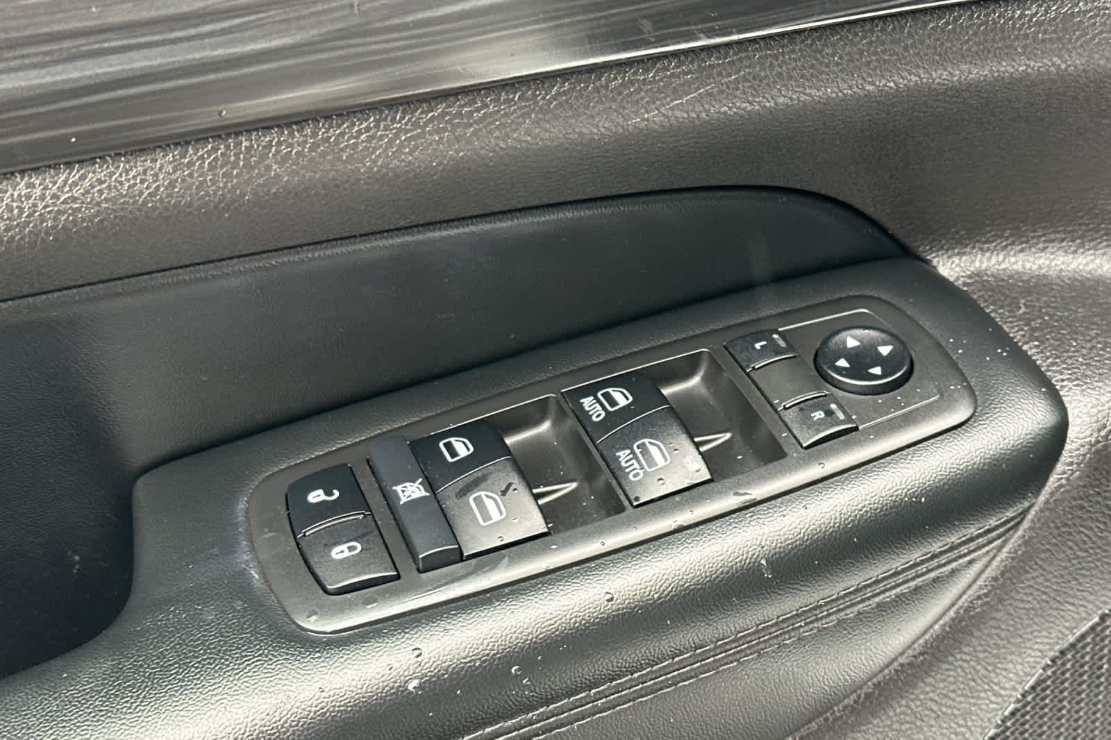 Thumbnail: 2019 Jeep Grand Cherokee - 13