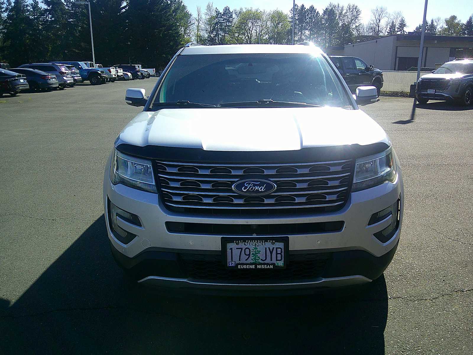 Thumbnail: 2016 Ford Explorer - 8