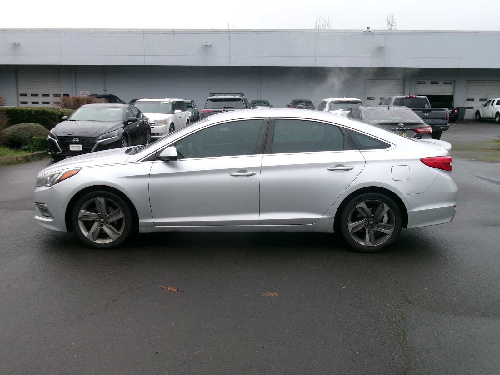 Thumbnail: 2015 Hyundai Sonata - 2