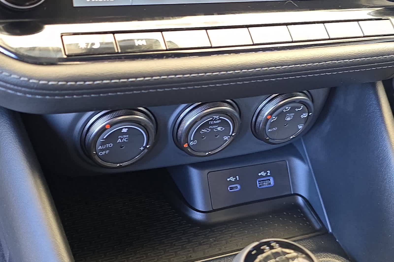 Thumbnail: 2025 Nissan Z - 18