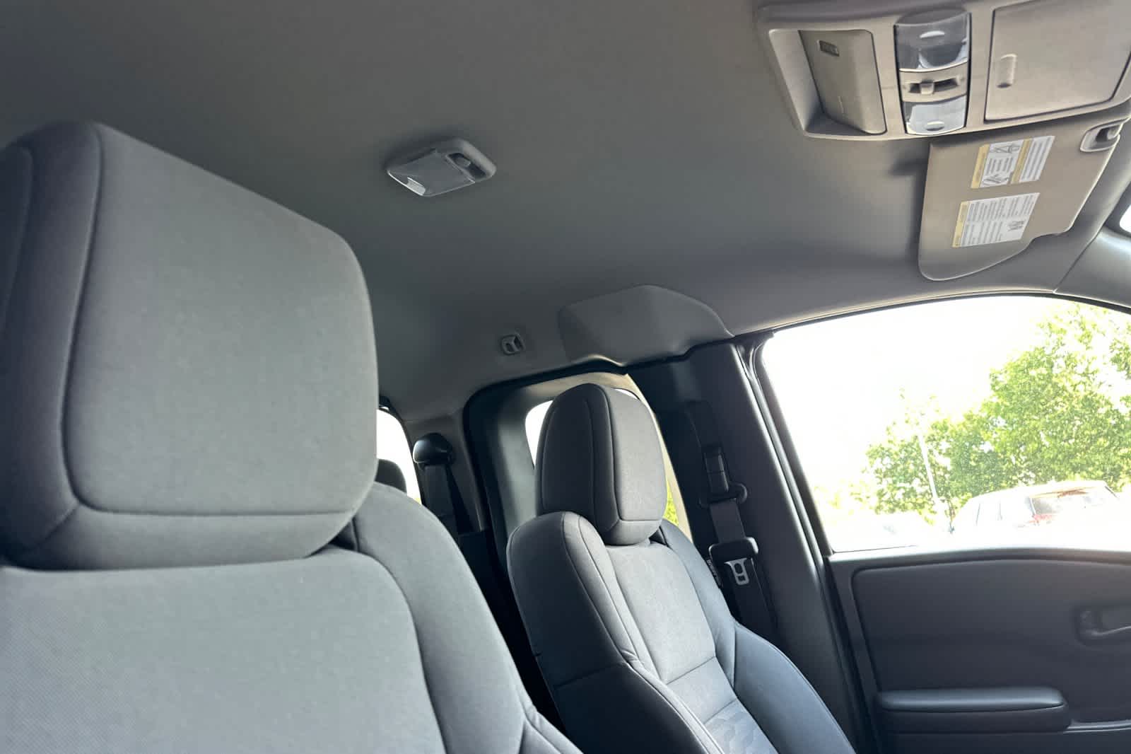 Thumbnail: 2025 Nissan Frontier - 16