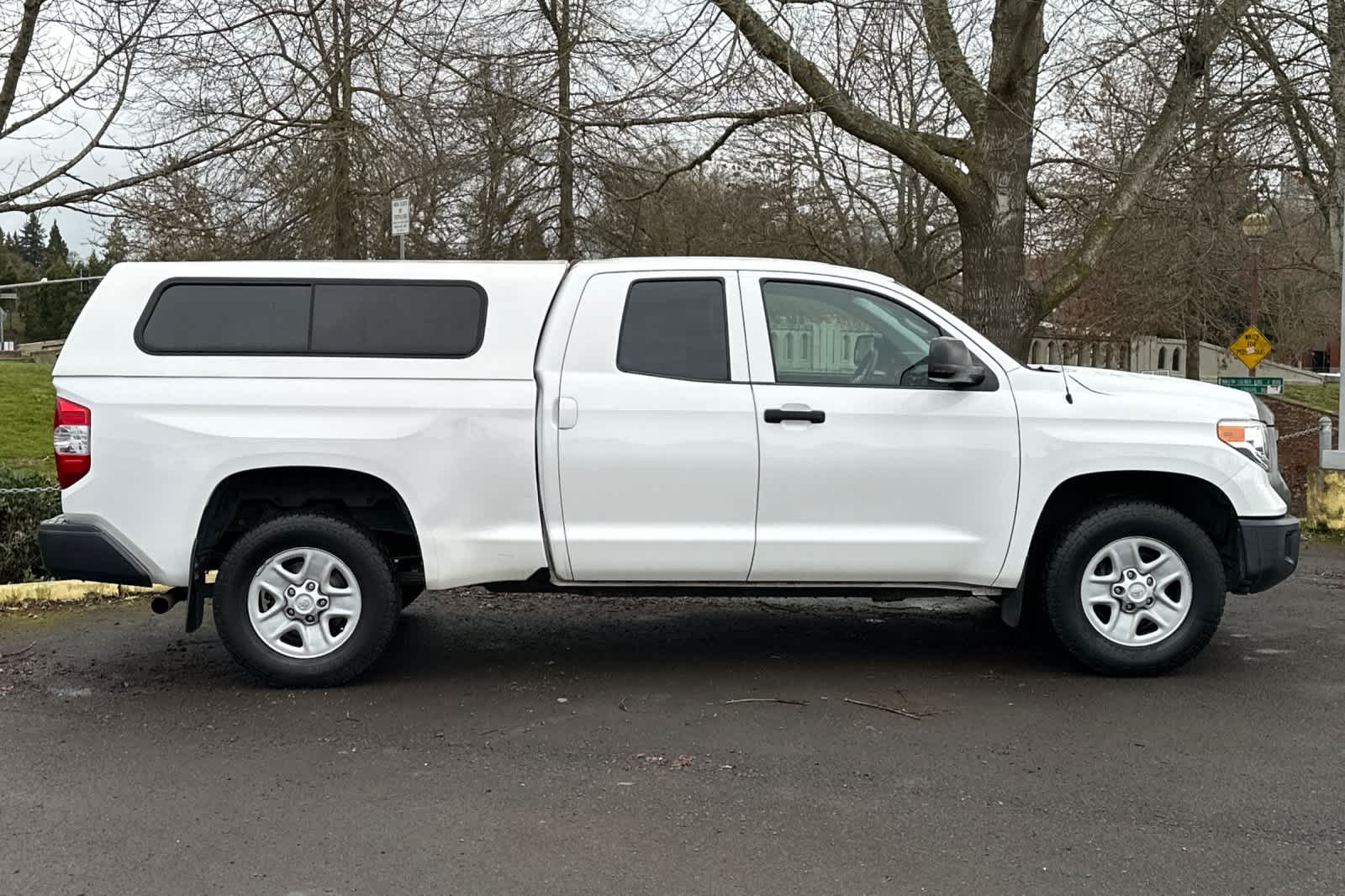 Thumbnail: 2016 Toyota Tundra - 8