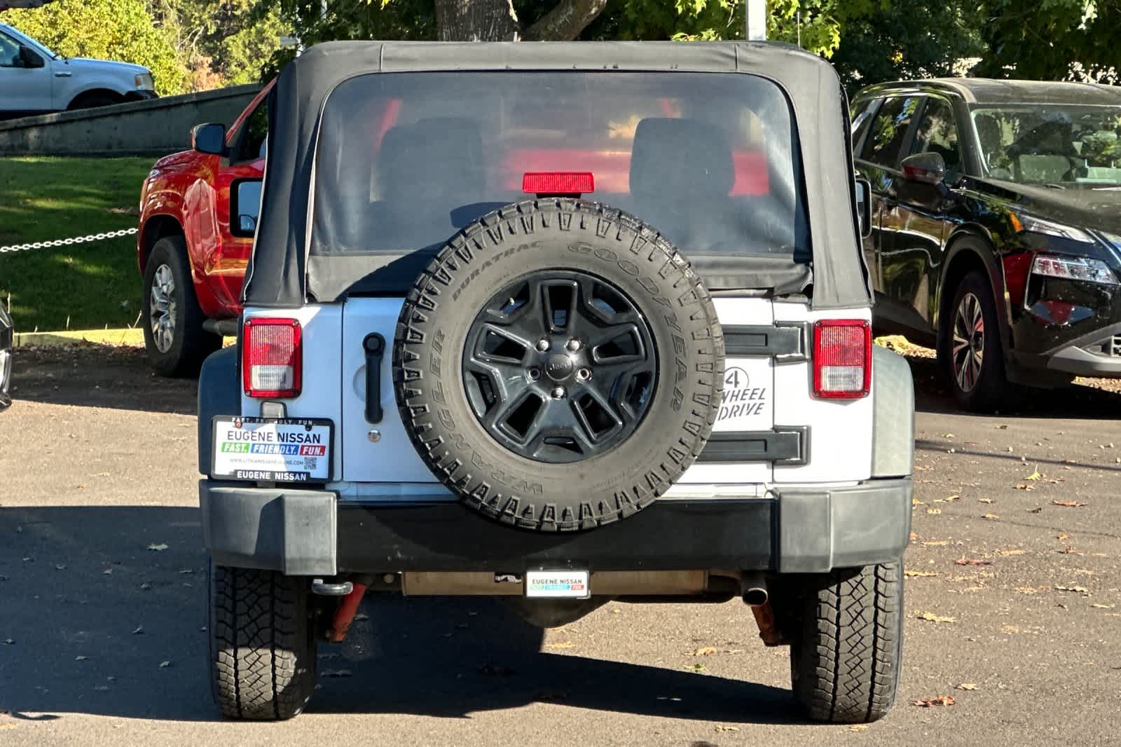 Thumbnail: 2016 Jeep Wrangler - 7