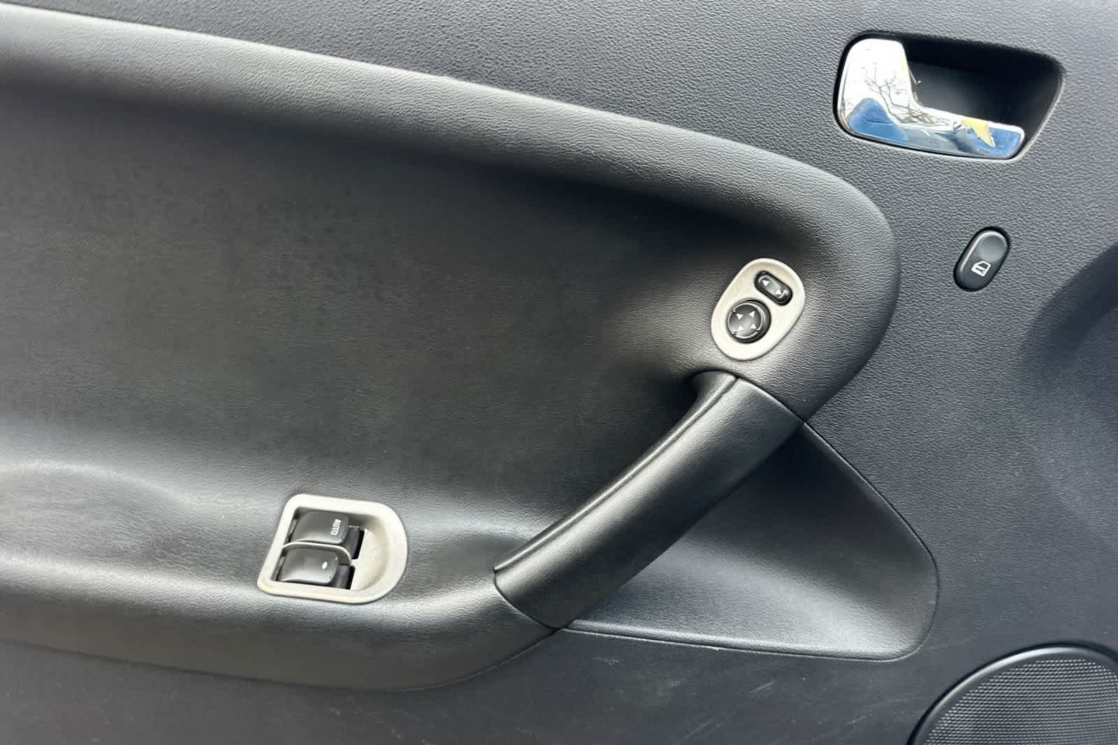 Thumbnail: 2007 Pontiac Solstice - 14