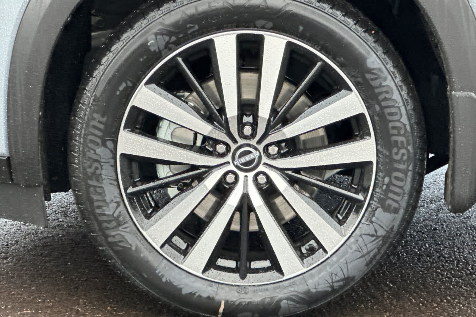 Thumbnail: 2025 Nissan Pathfinder - 26