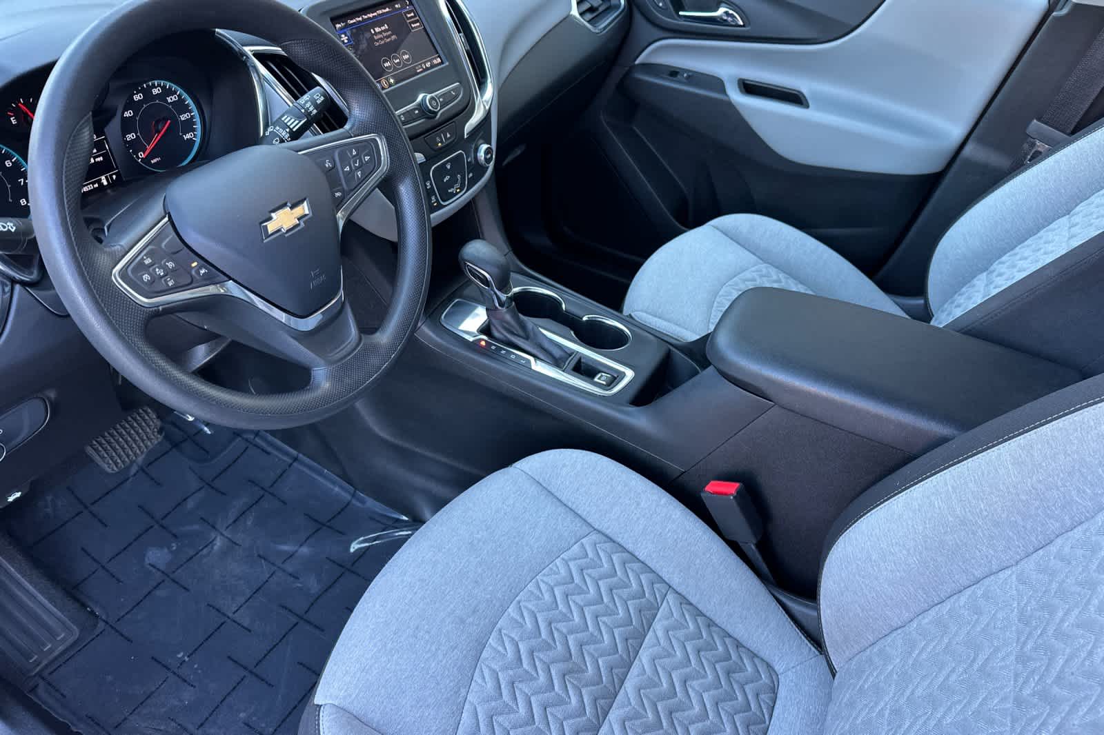 Thumbnail: 2022 Chevrolet Equinox - 11