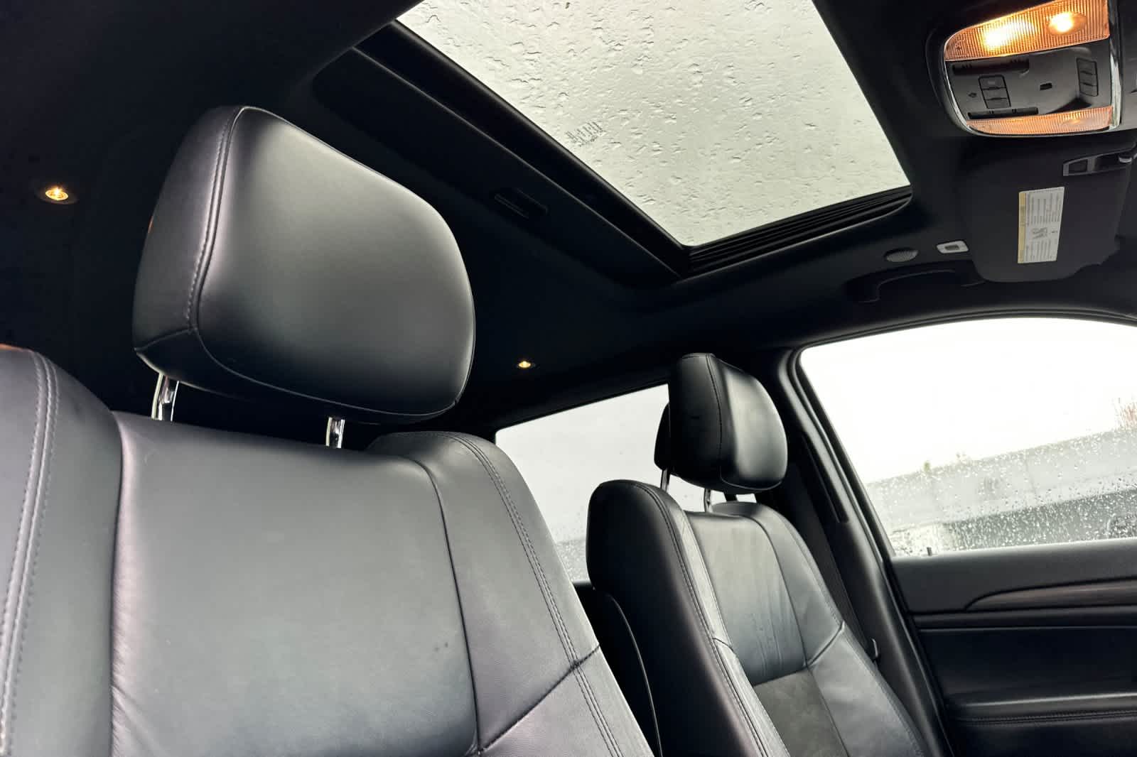 Thumbnail: 2019 Jeep Grand Cherokee - 17