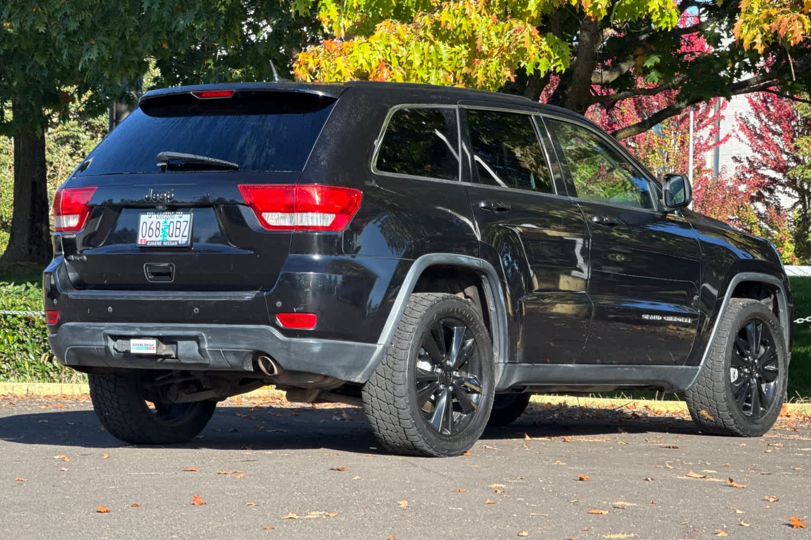 Used 2012 Jeep Grand Cherokee Laredo with VIN 1C4RJFAG8CC329275 for sale in Eugene, OR