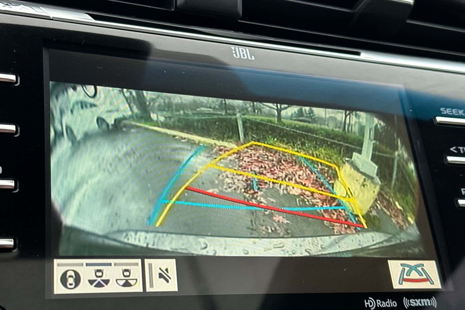 Thumbnail: 2018 Toyota Camry - 19