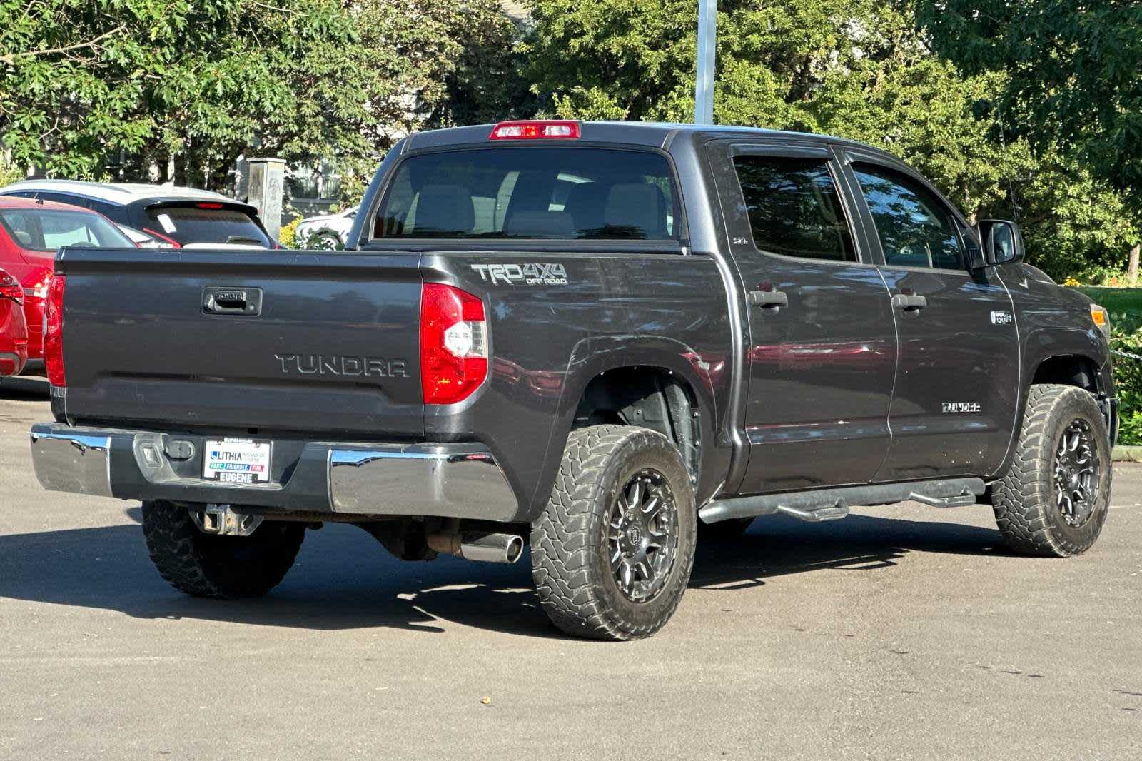 Used 2017 Toyota Tundra SR5 with VIN 5TFDY5F15HX629943 for sale in Eugene, OR