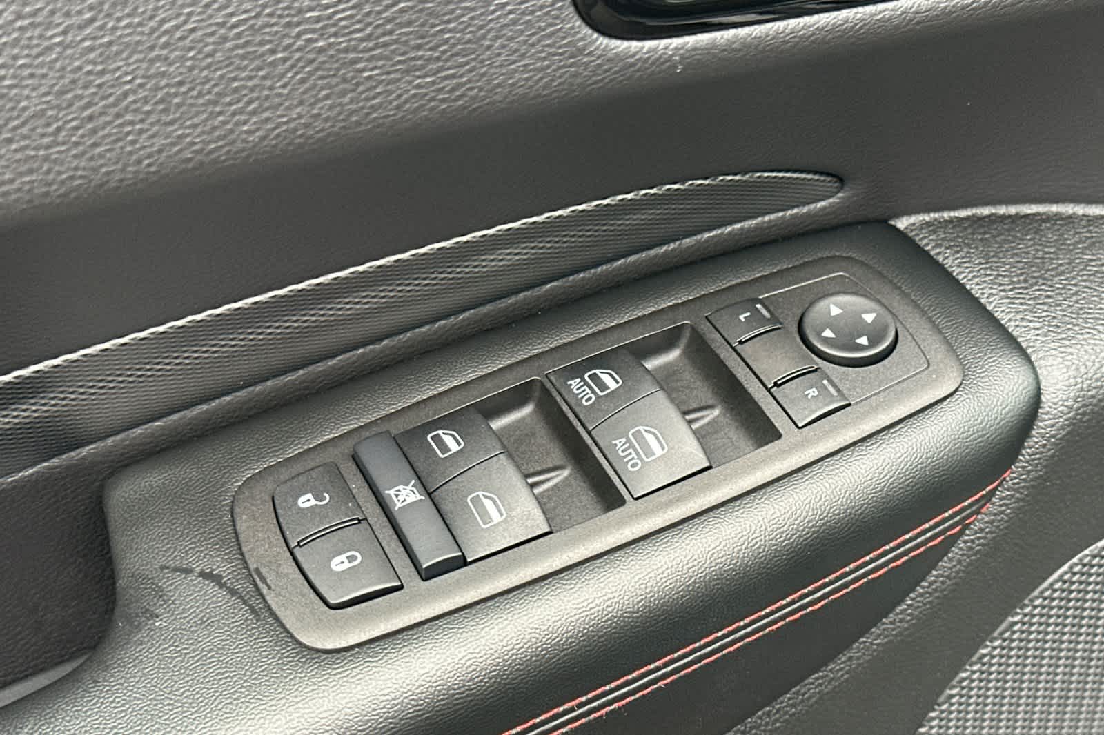 Thumbnail: 2025 Dodge Durango - 13