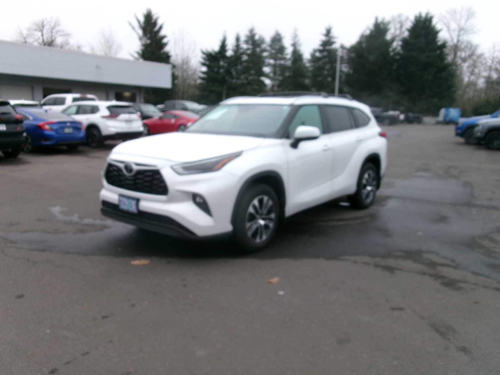 Thumbnail: 2023 Toyota Highlander - 1