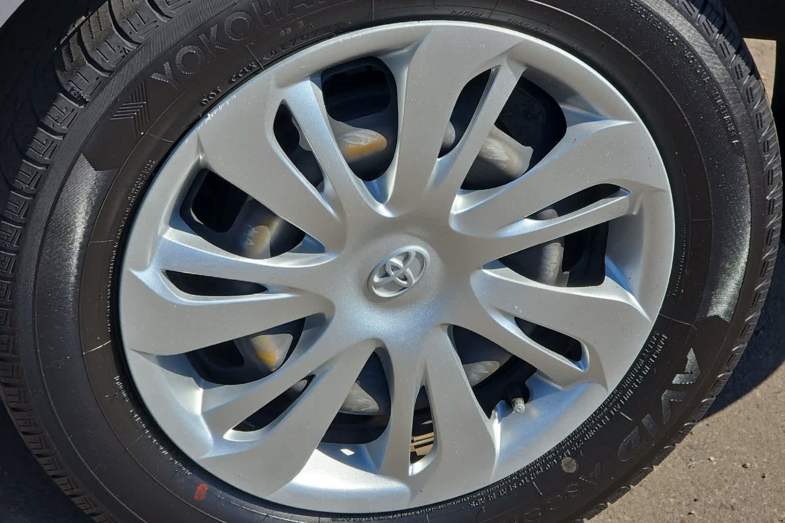 Thumbnail: 2020 Toyota Yaris - 25