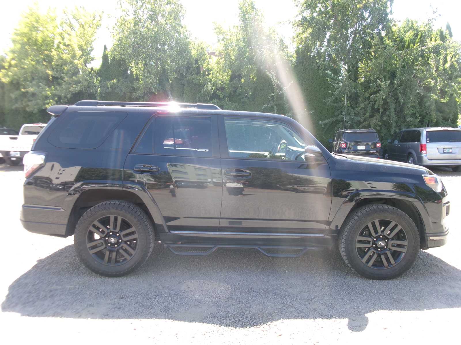 Thumbnail: 2021 Toyota 4Runner - 6