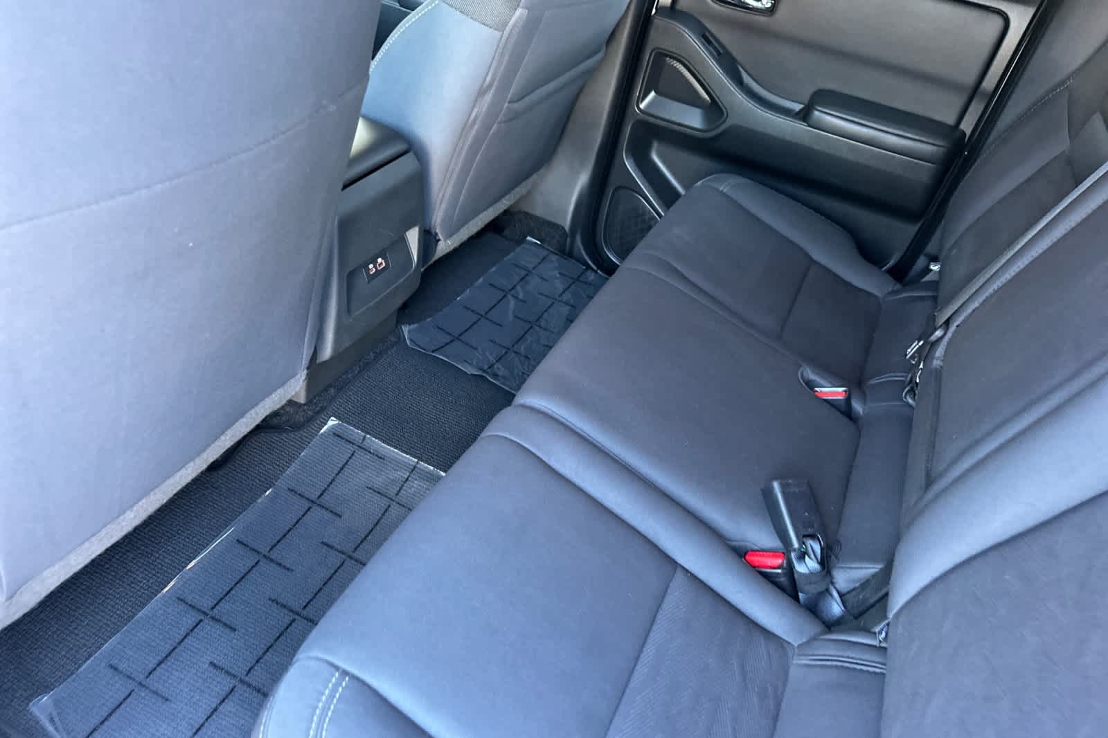 Thumbnail: 2023 Nissan Frontier - 4