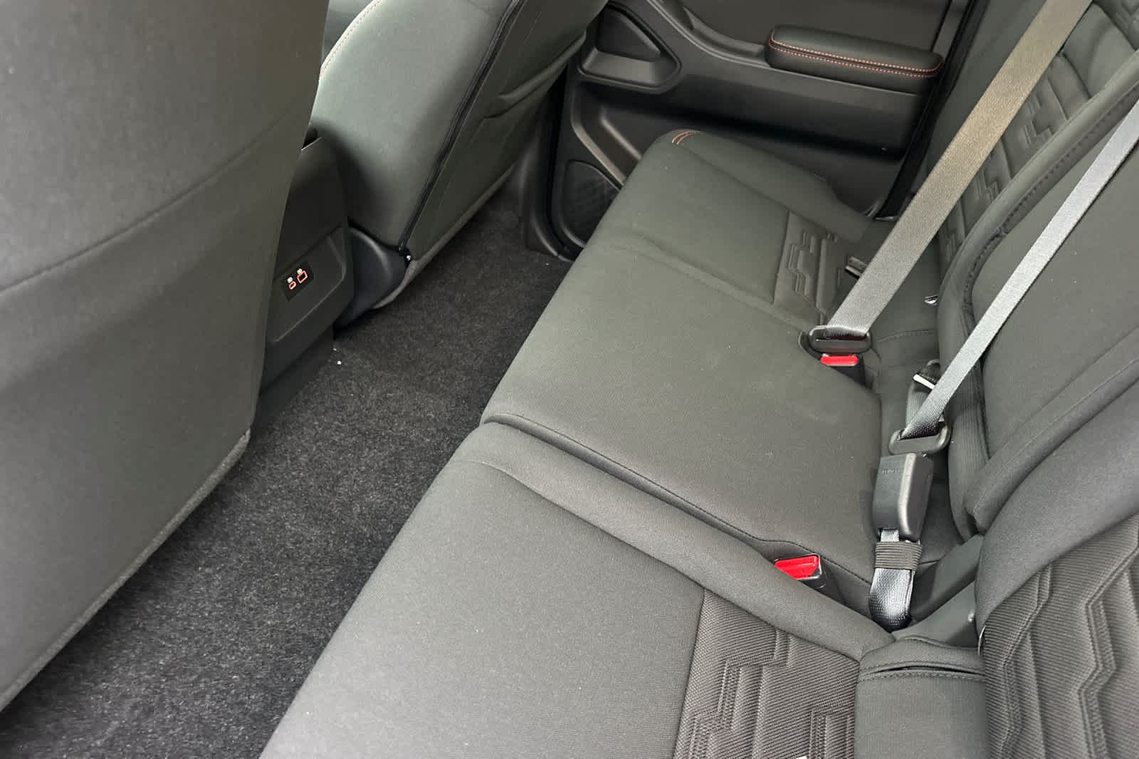 Thumbnail: 2026 Nissan Frontier - 4