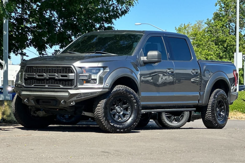 Used 2018 Ford F-150 Raptor Truck SuperCrew Cab