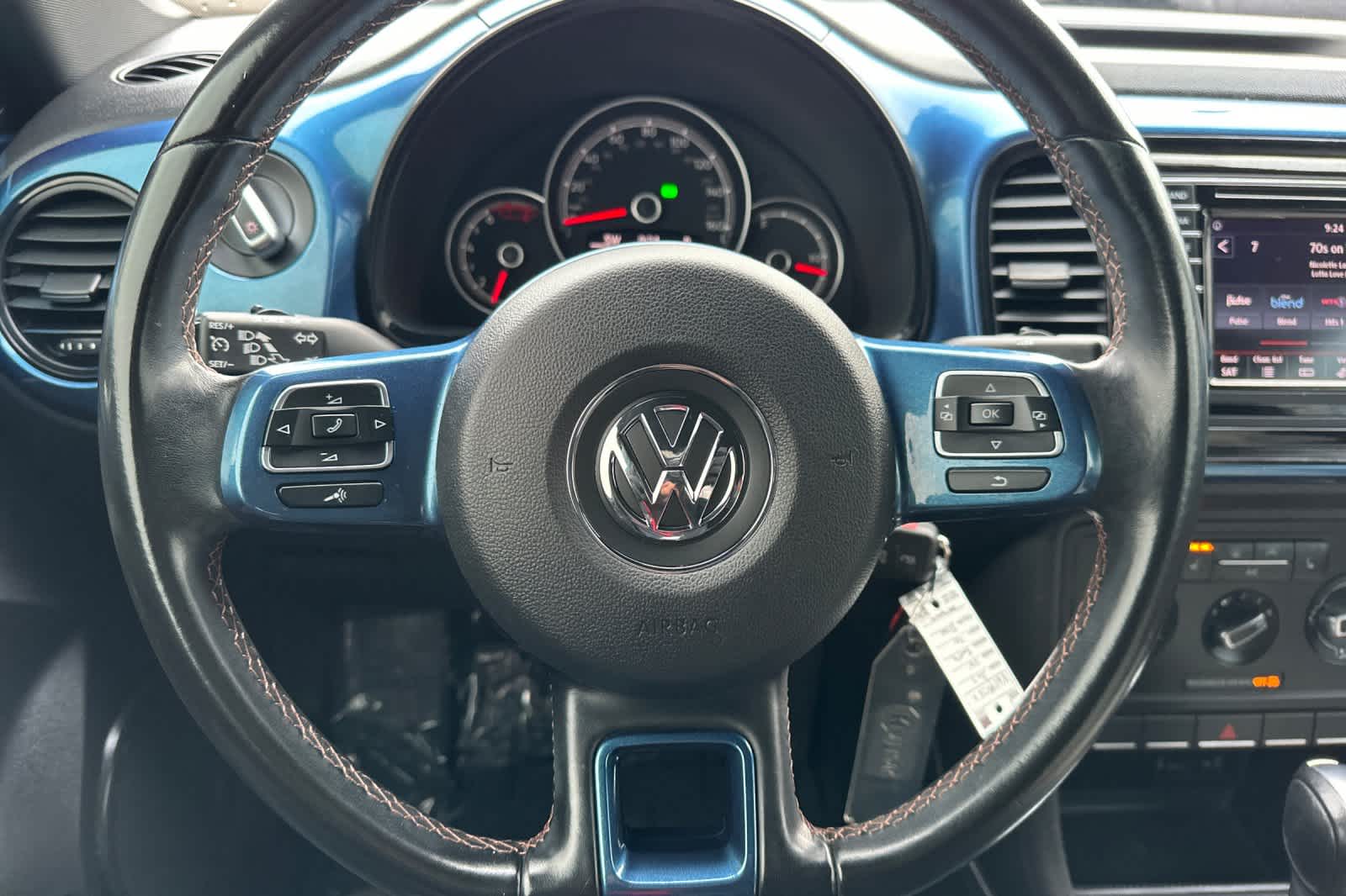 Thumbnail: 2017 Volkswagen Beetle - 23