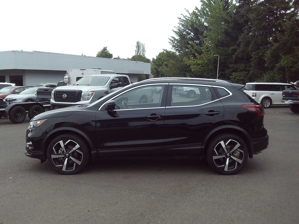 Used 2020 Nissan Rogue Sport SL SUV