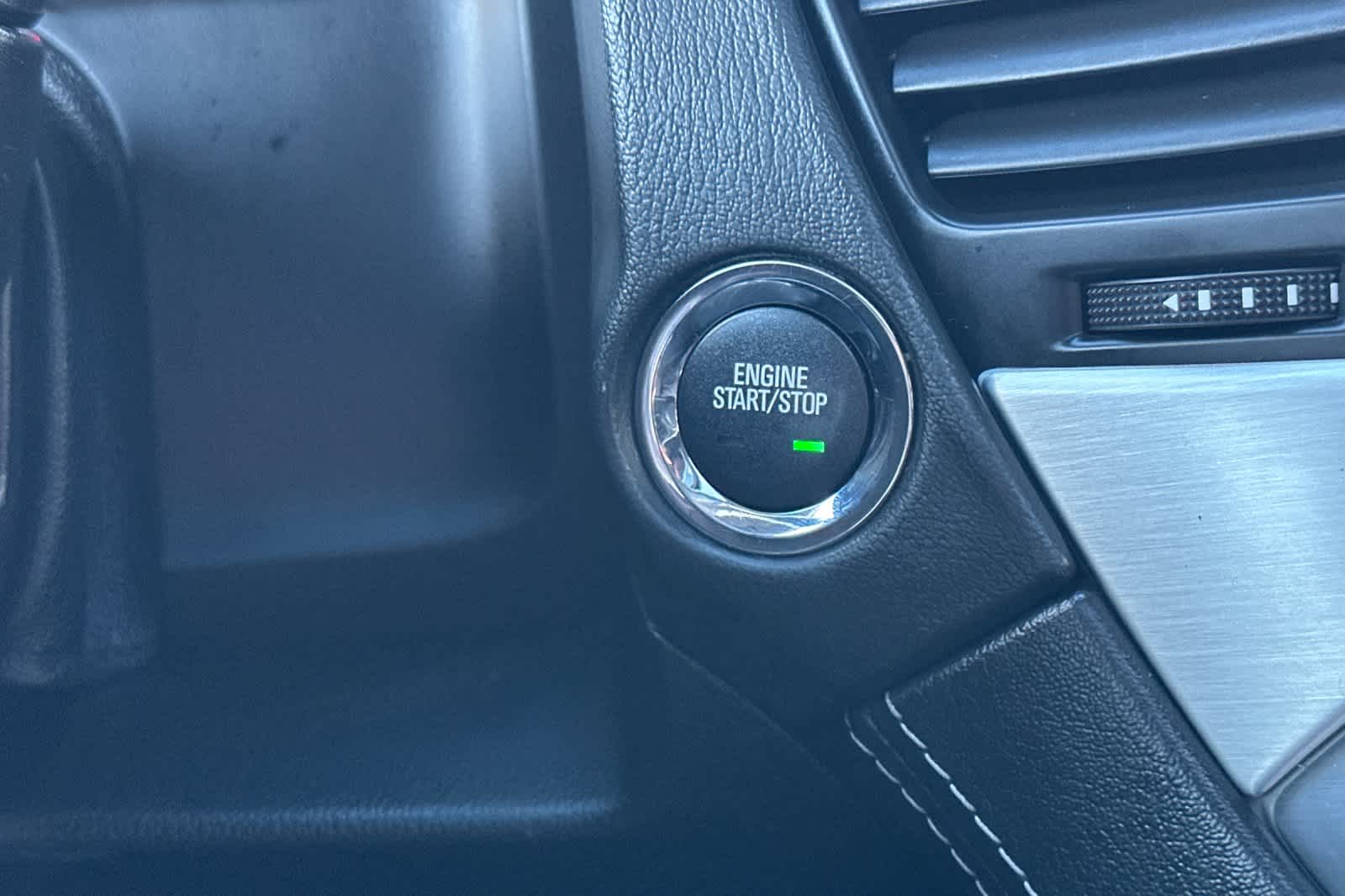 Thumbnail: 2019 GMC Yukon - 23