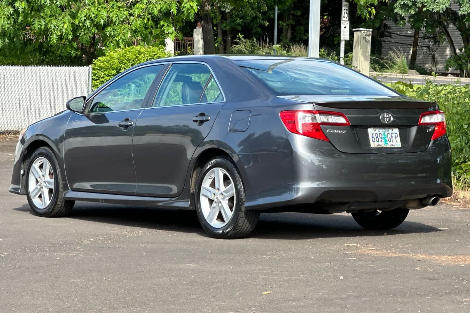 Thumbnail: 2013 Toyota Camry - 6