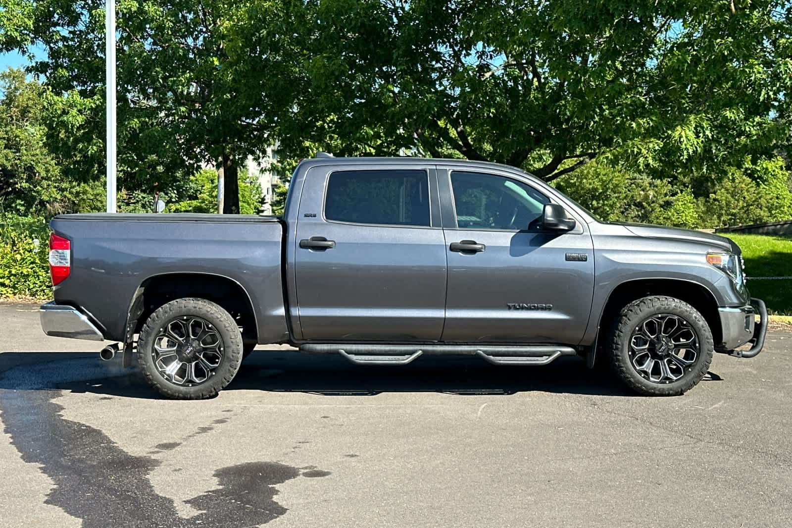 2020 Toyota Tundra SR5 - Photo 8