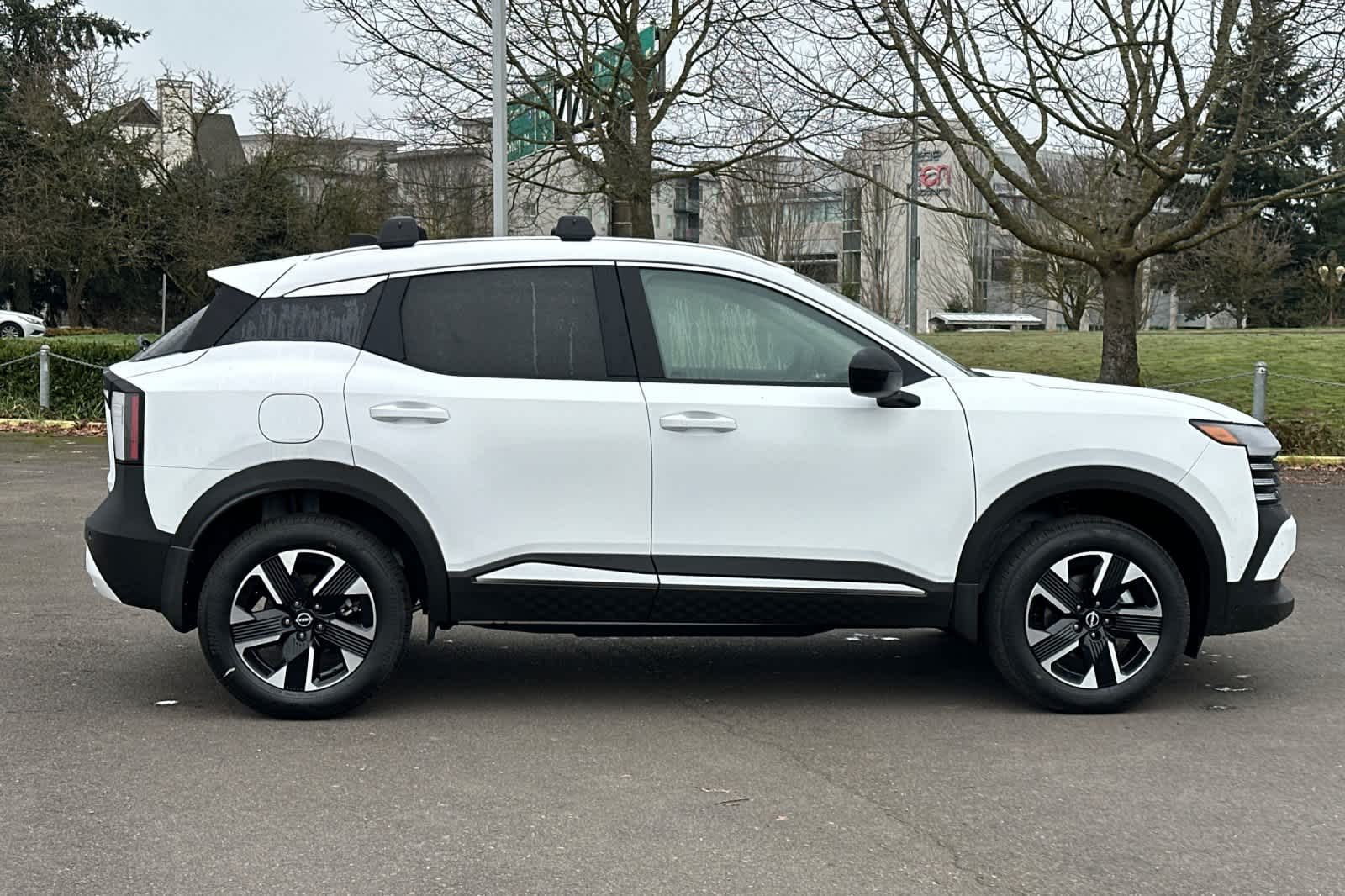 Thumbnail: 2026 Nissan Kicks - 8