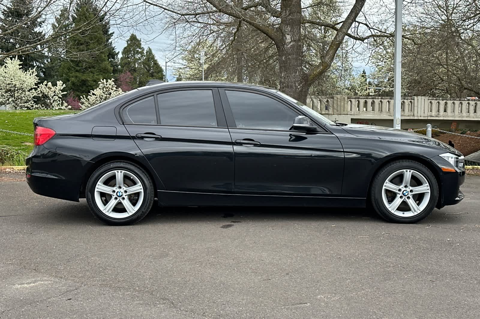 Thumbnail: 2012 BMW 3 Series - 8