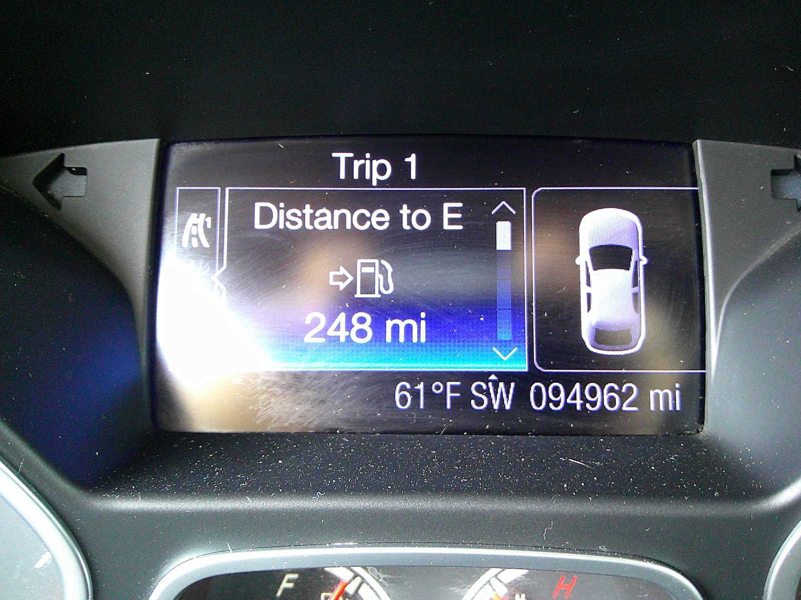 Thumbnail: 2013 Ford Focus - 9