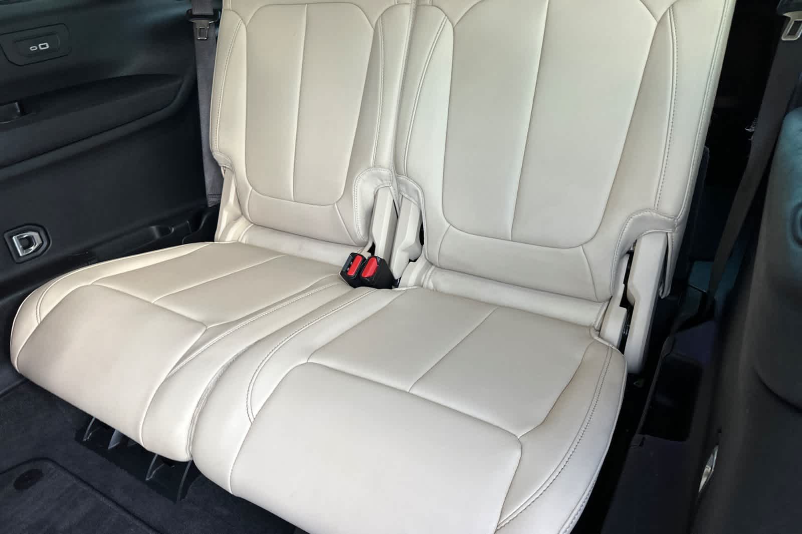 Thumbnail: 2021 Jeep Grand Cherokee L - 15