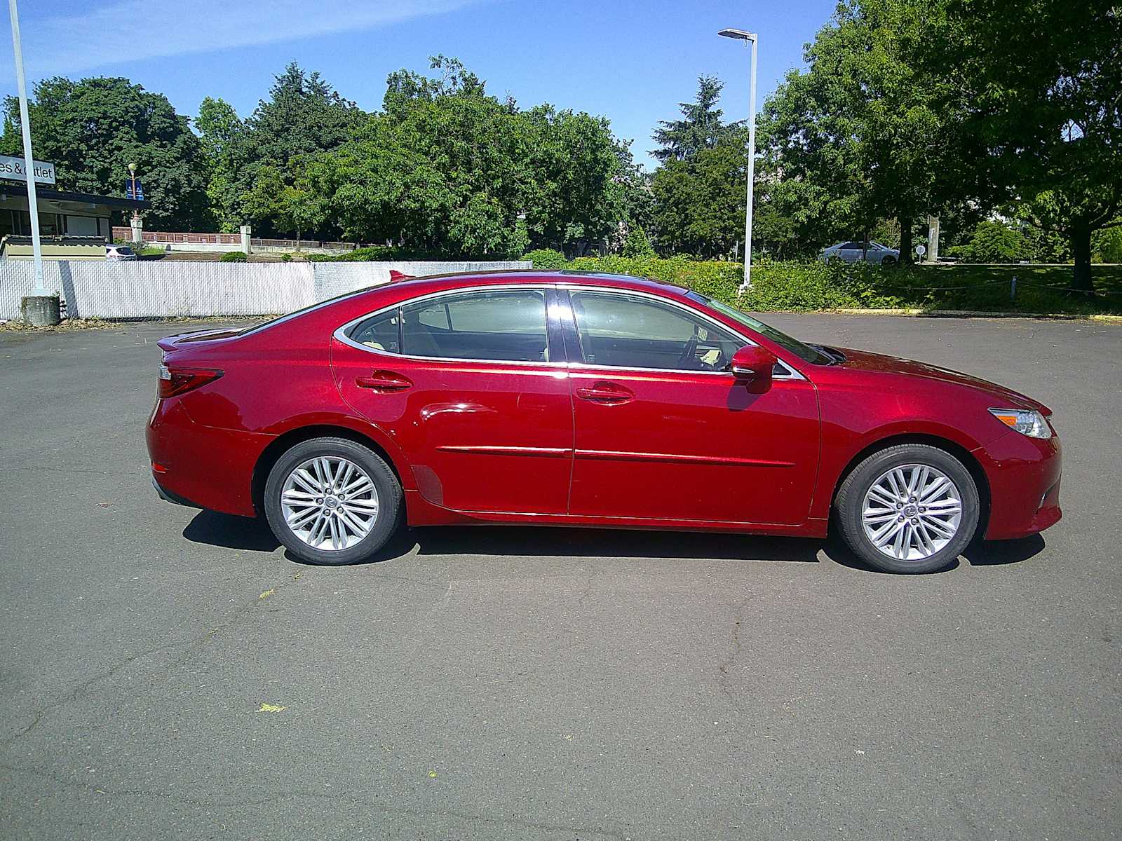 Thumbnail: 2013 Lexus ES - 6