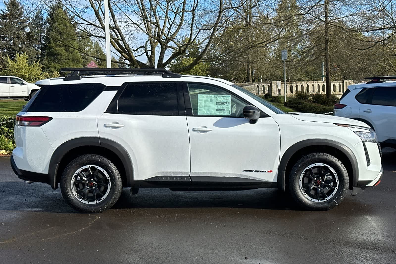 Thumbnail: 2026 Nissan Pathfinder - 8