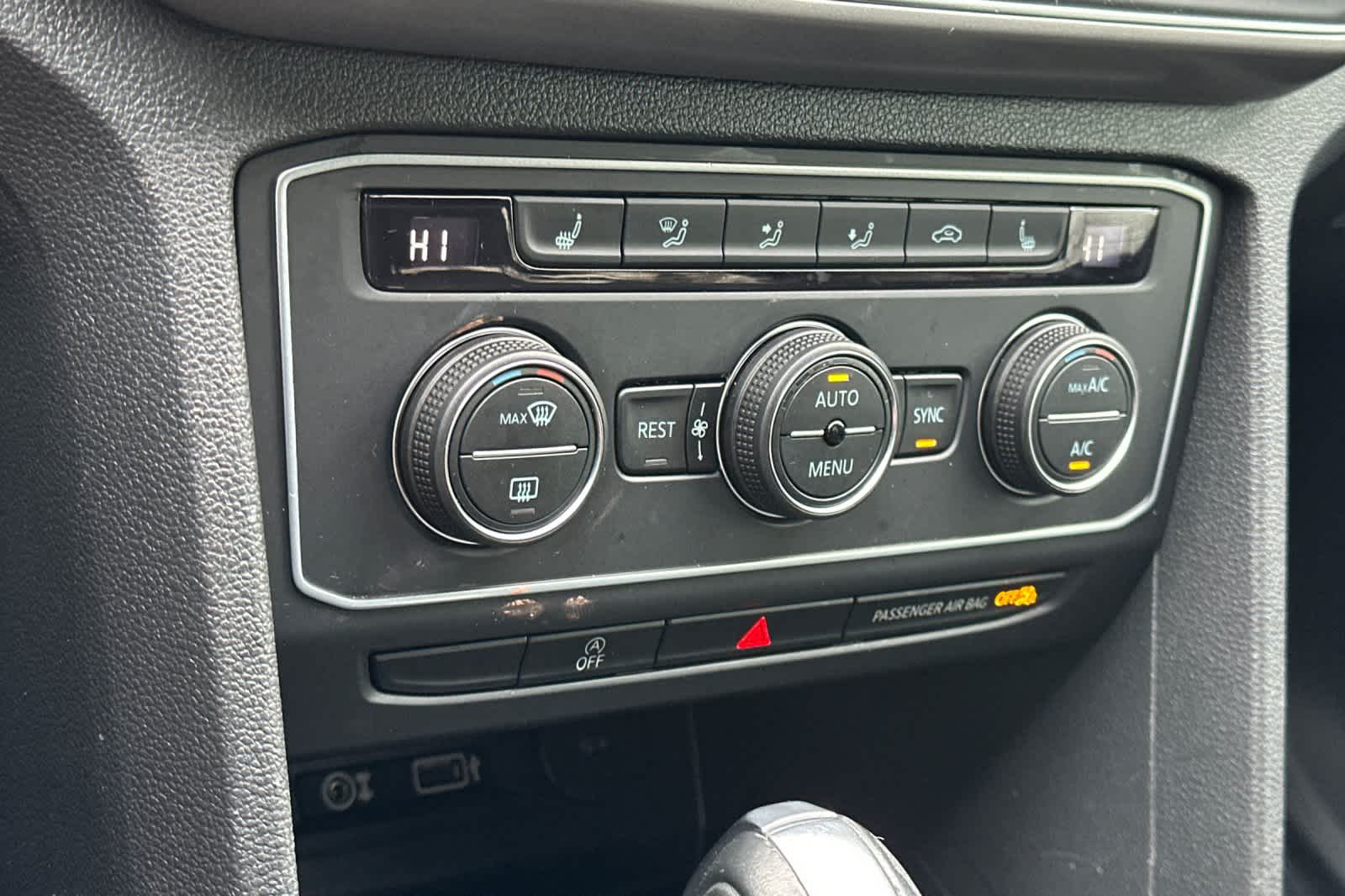 Thumbnail: 2019 Volkswagen Atlas - 21