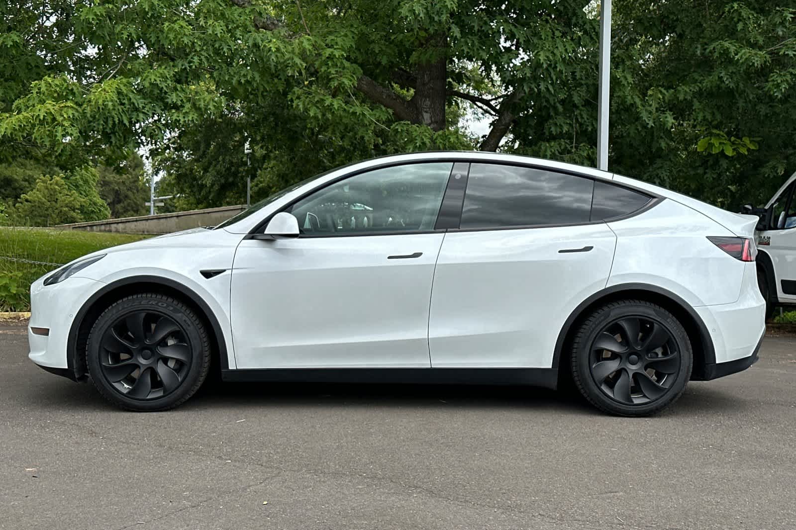Thumbnail: 2021 Tesla Model Y - 5