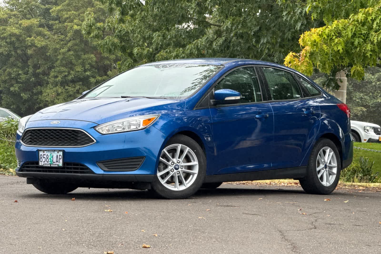 Used 2018 Ford Focus SE with VIN 1FADP3F29JL279235 for sale in Eugene, OR