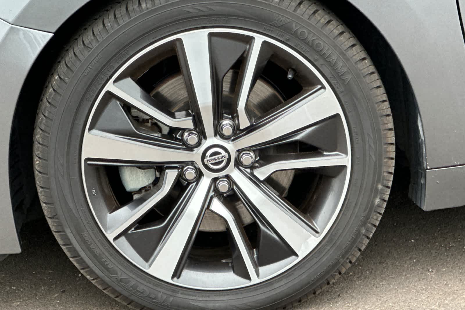 Thumbnail: 2020 Nissan Maxima - 25