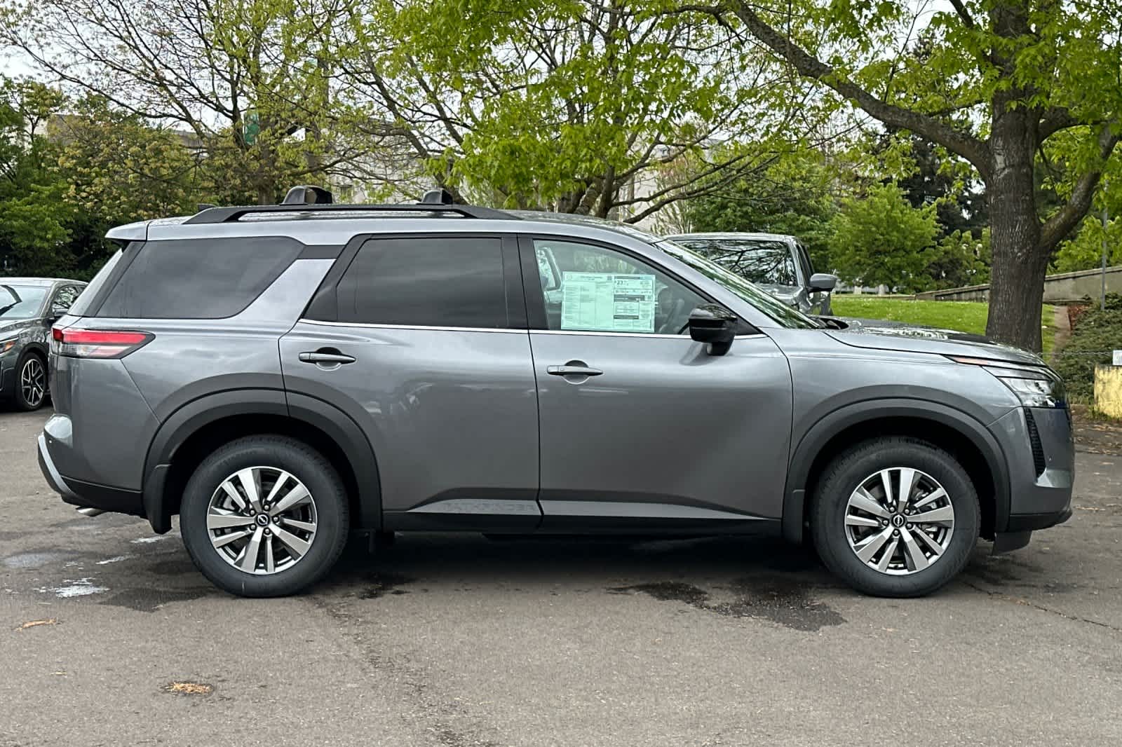 Thumbnail: 2026 Nissan Pathfinder - 8