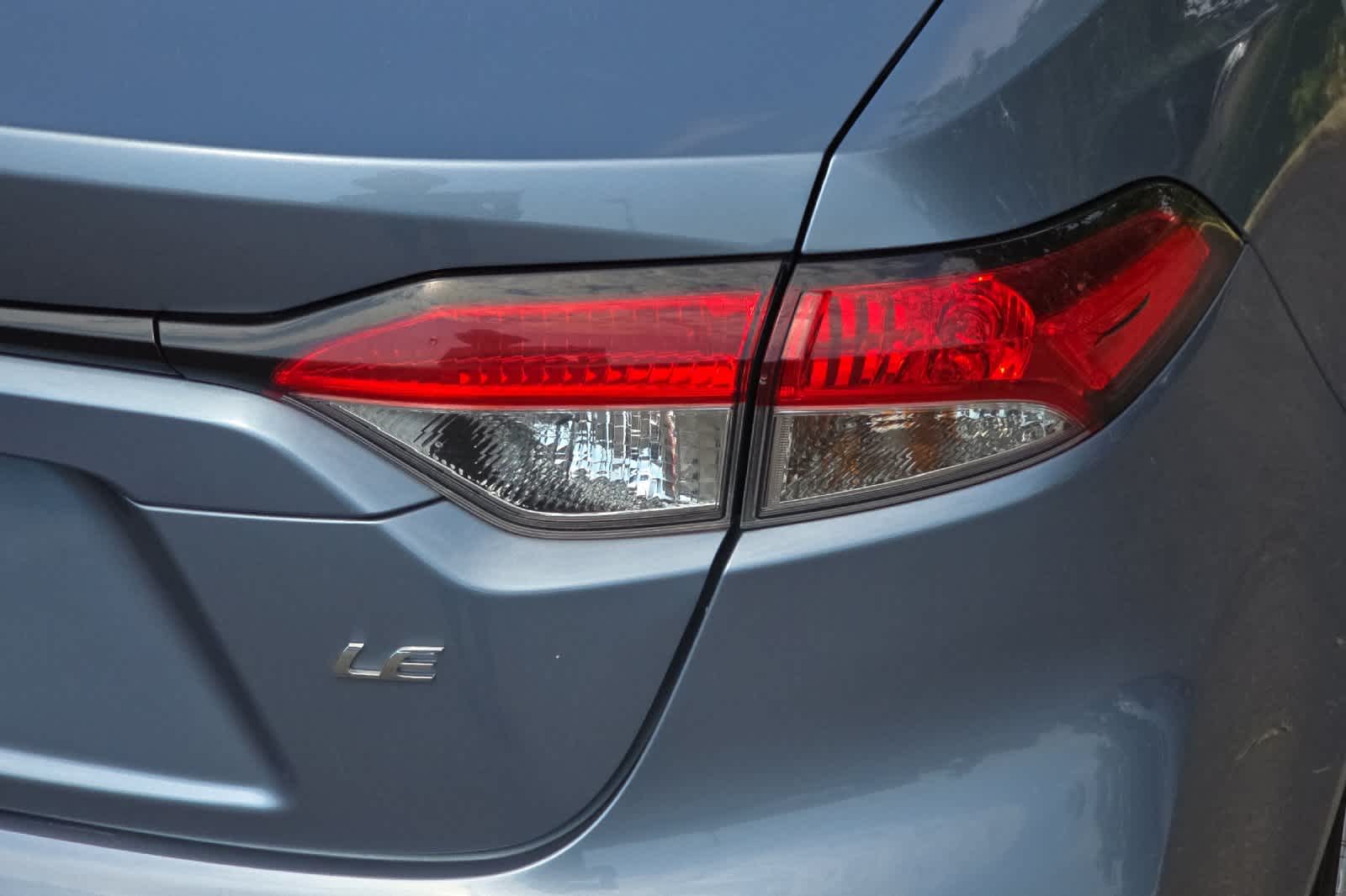 Thumbnail: 2022 Toyota Corolla - 25