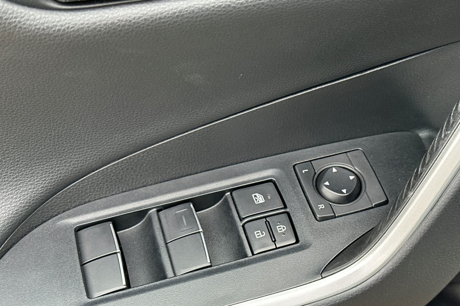 Thumbnail: 2020 Toyota RAV4 - 13