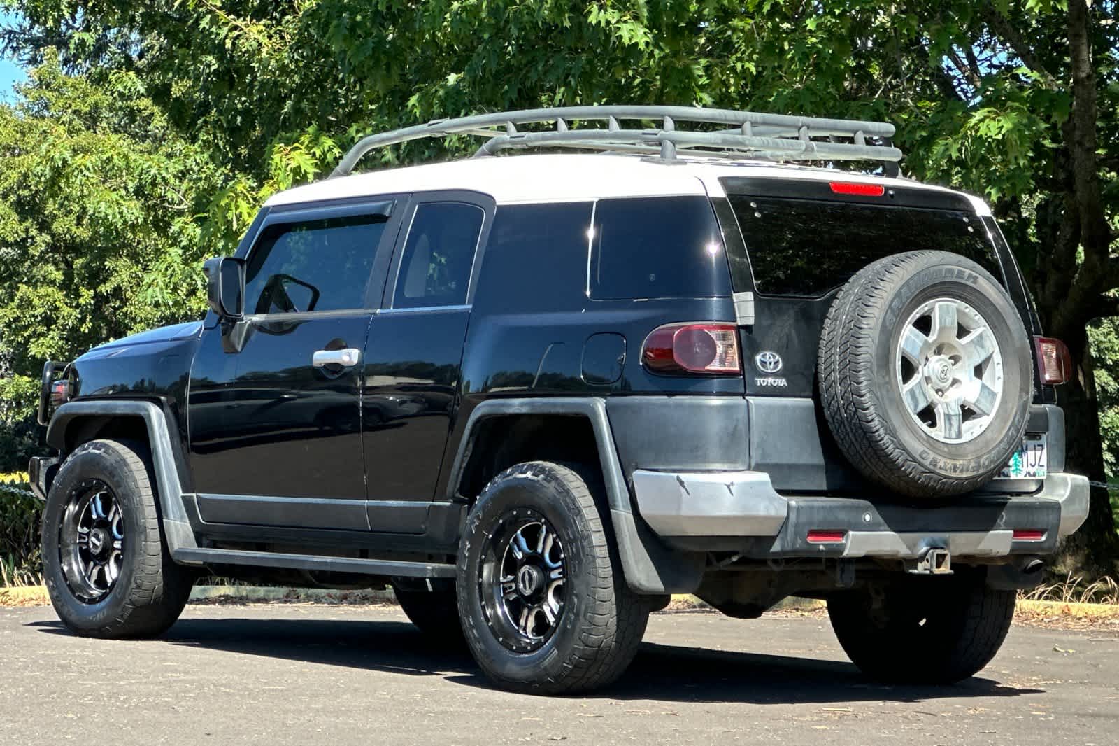 Thumbnail: 2007 Toyota FJ Cruiser - 5