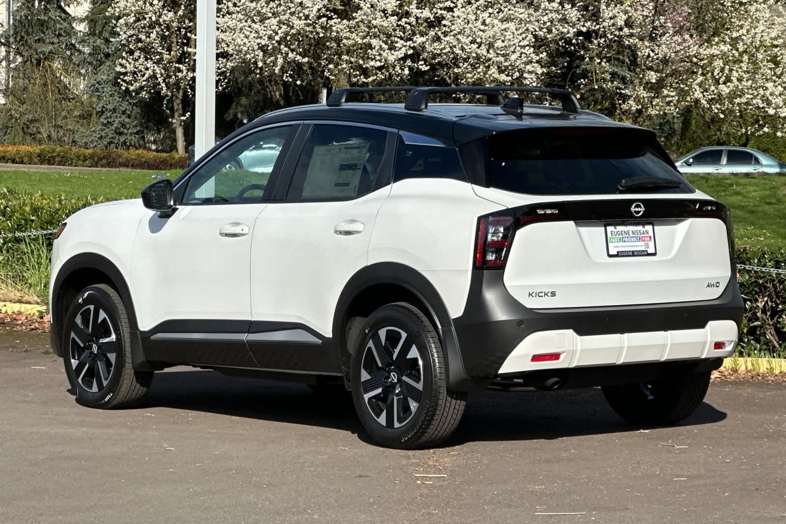 Thumbnail: 2026 Nissan Kicks - 6