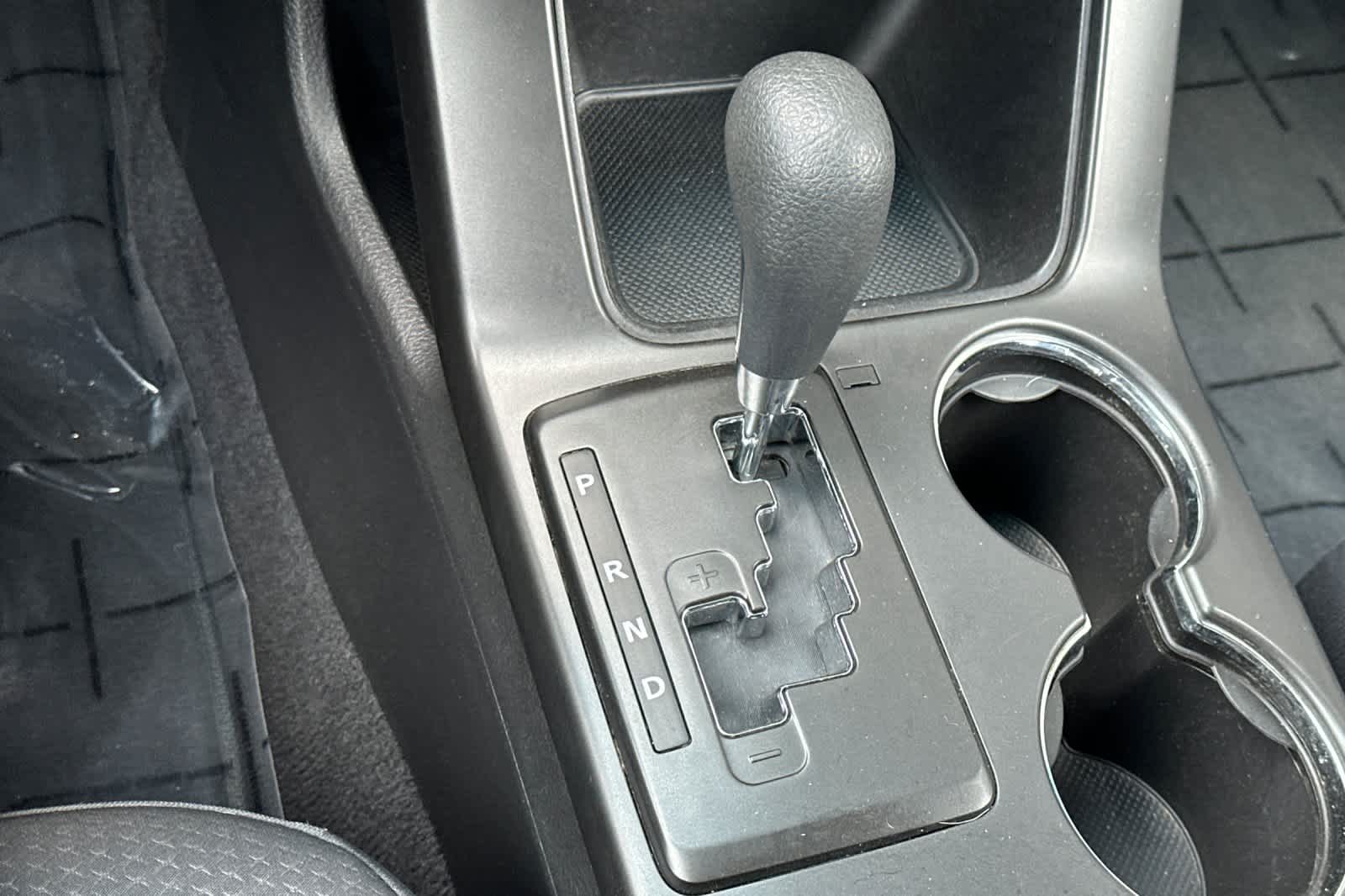 Thumbnail: 2013 Kia Sorento - 21