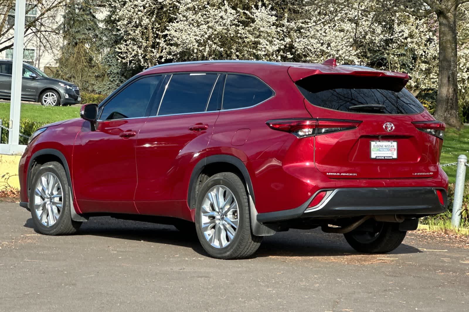 Thumbnail: 2021 Toyota Highlander - 6