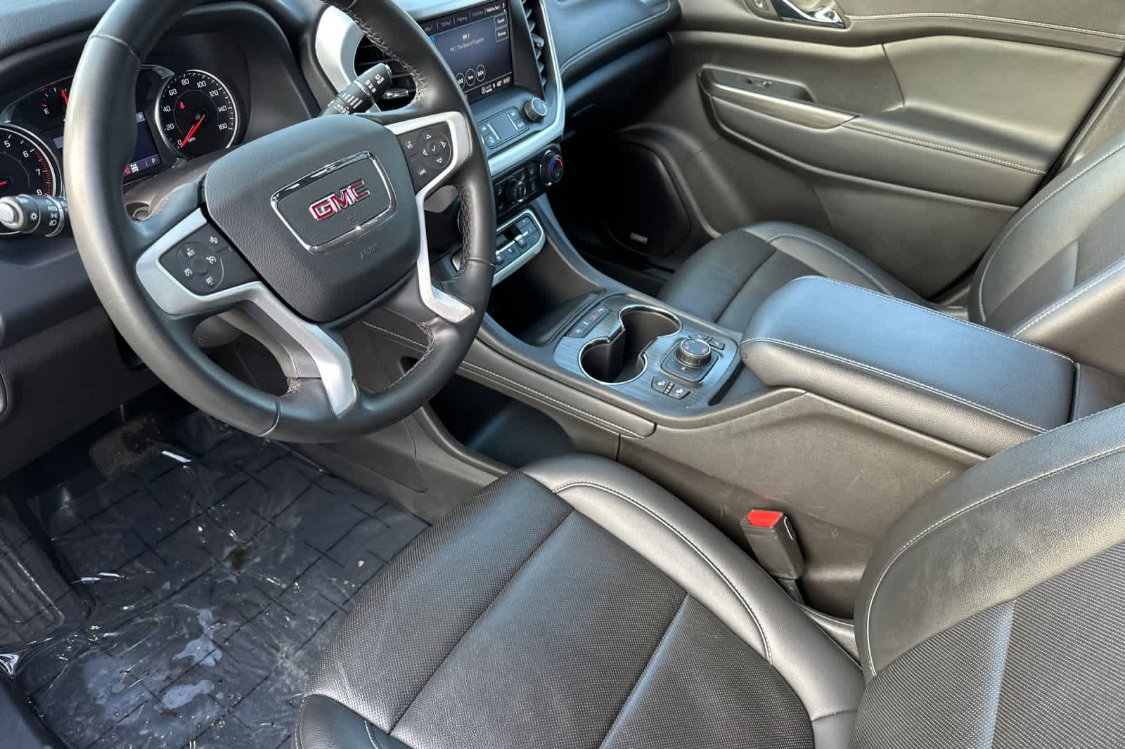 2023 GMC Acadia SLT 11
