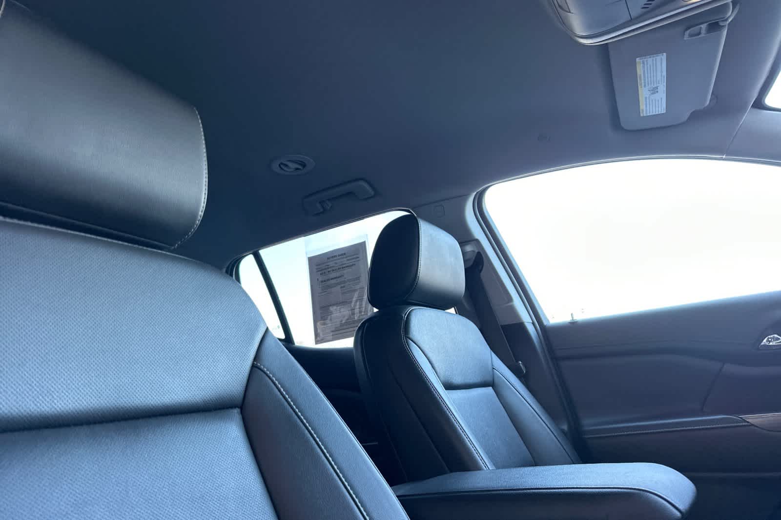 2023 GMC Acadia SLT 18