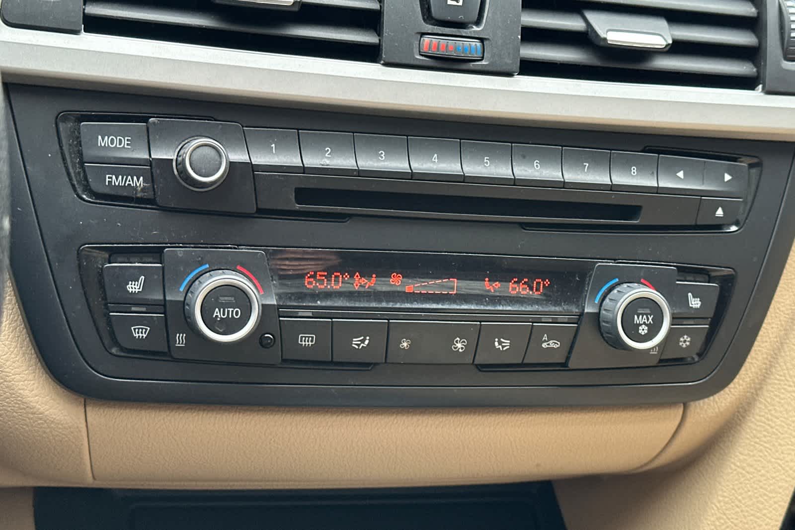 Thumbnail: 2012 BMW 3 Series - 20