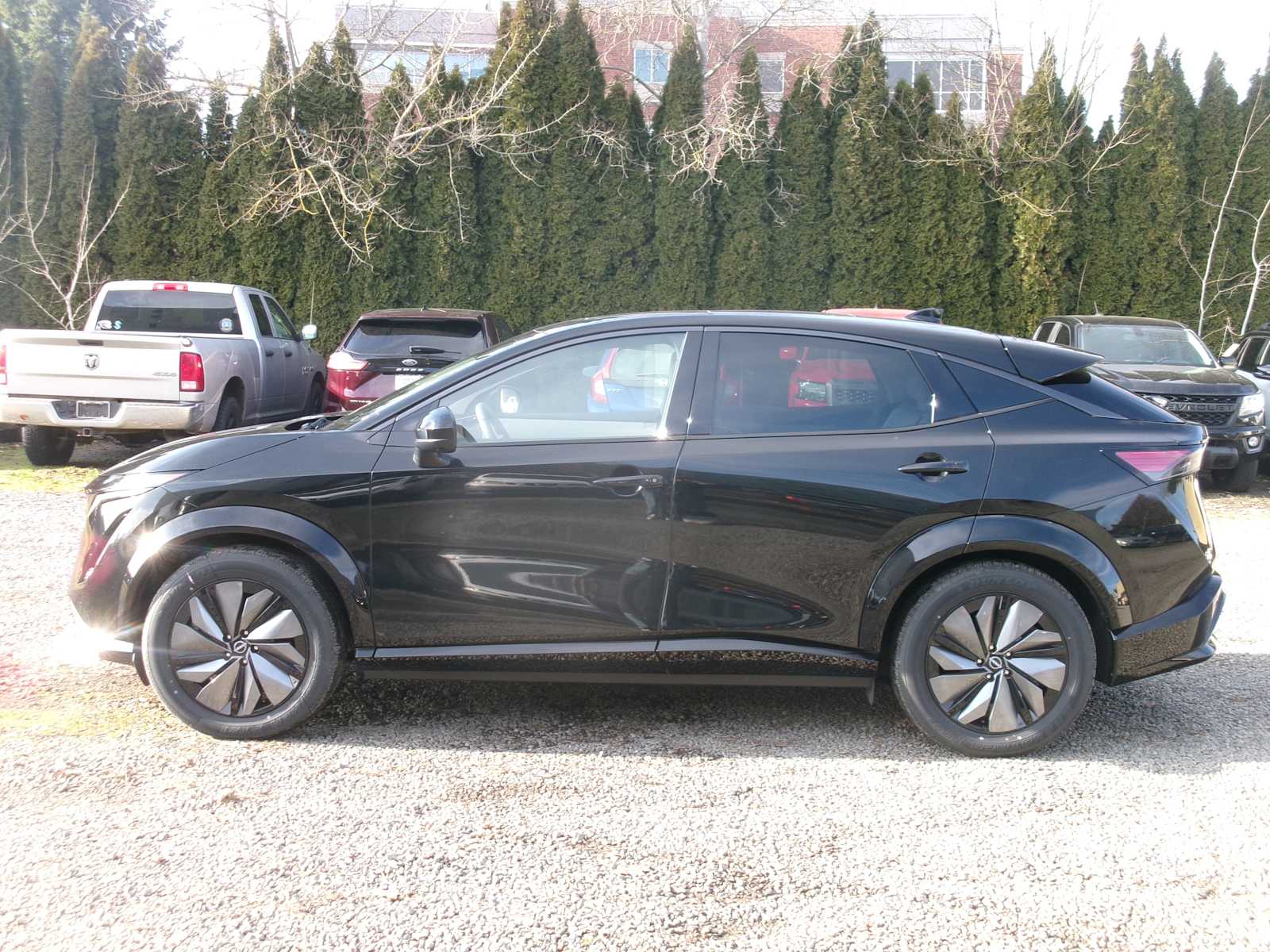 Thumbnail: 2025 Nissan Ariya - 2